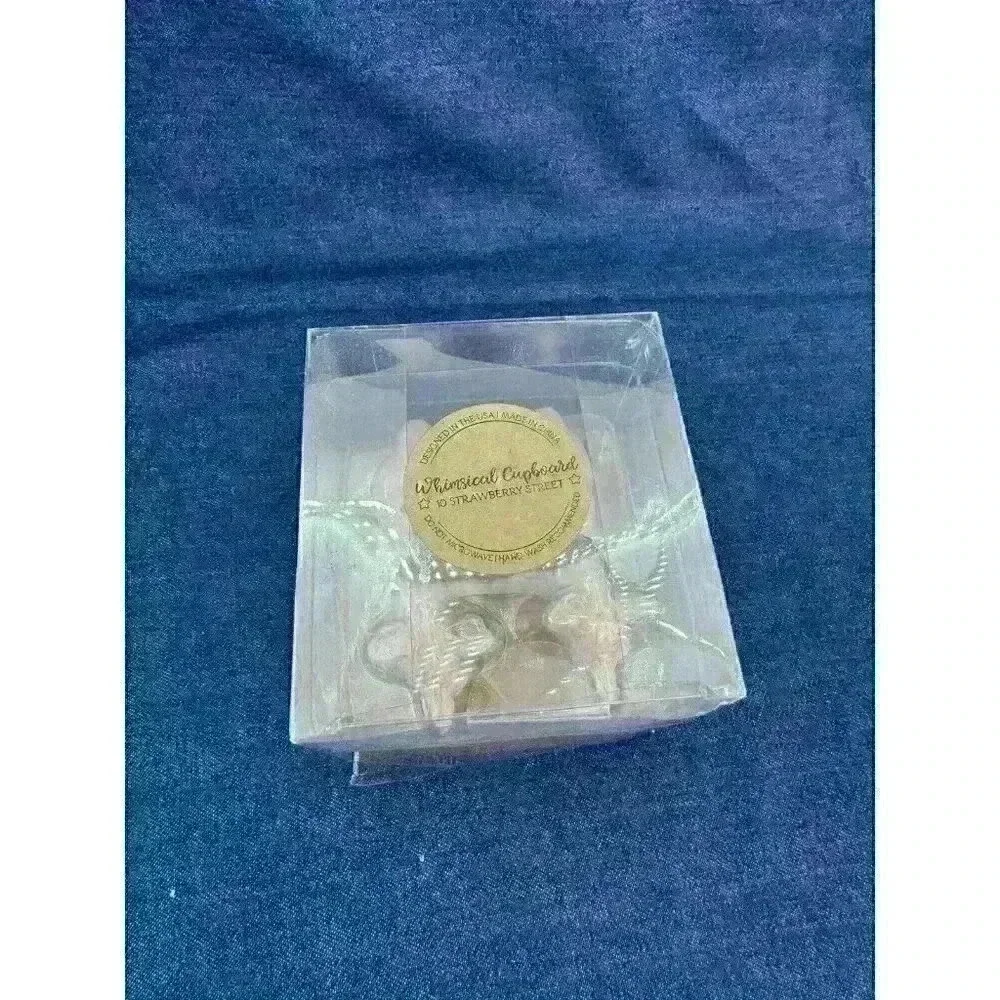 NIB Whimsical Cupboard Unicorn Salt Pepper Shakers Rose Pink Kitchen‎
